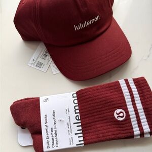 Lululemon Rockwood hat and Socks Set